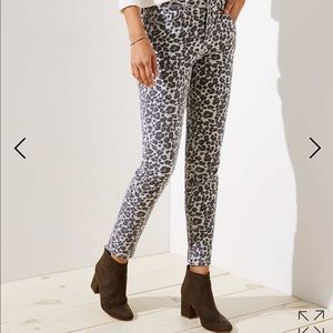 Leopard curvy jeans